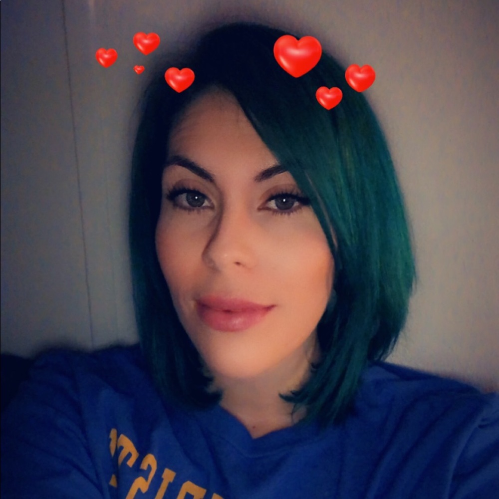 Meet your Posher, Stephanie